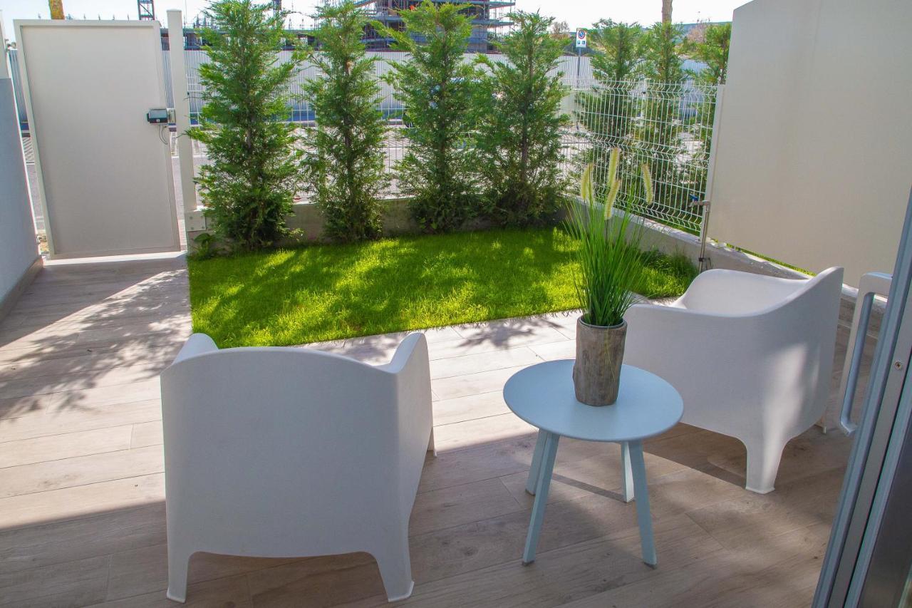 Marina Ponente Aparthotel Lido di Jesolo Eksteriør bilde