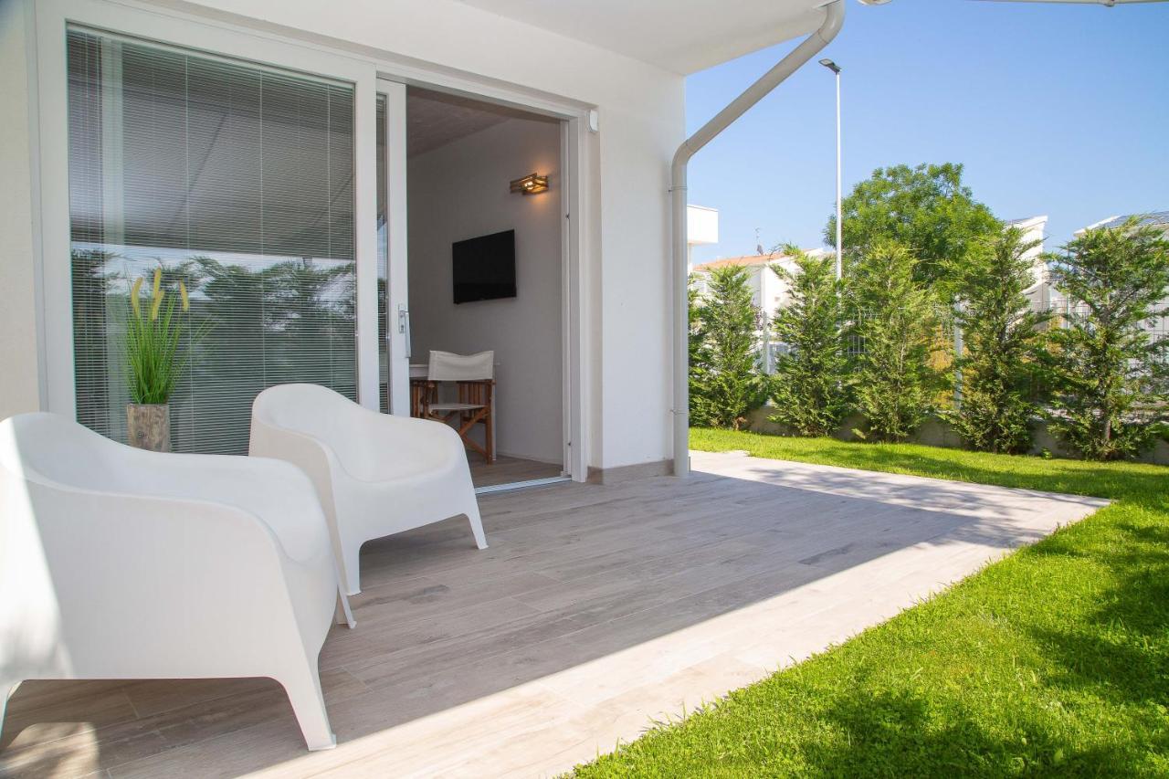 Marina Ponente Aparthotel Lido di Jesolo Eksteriør bilde