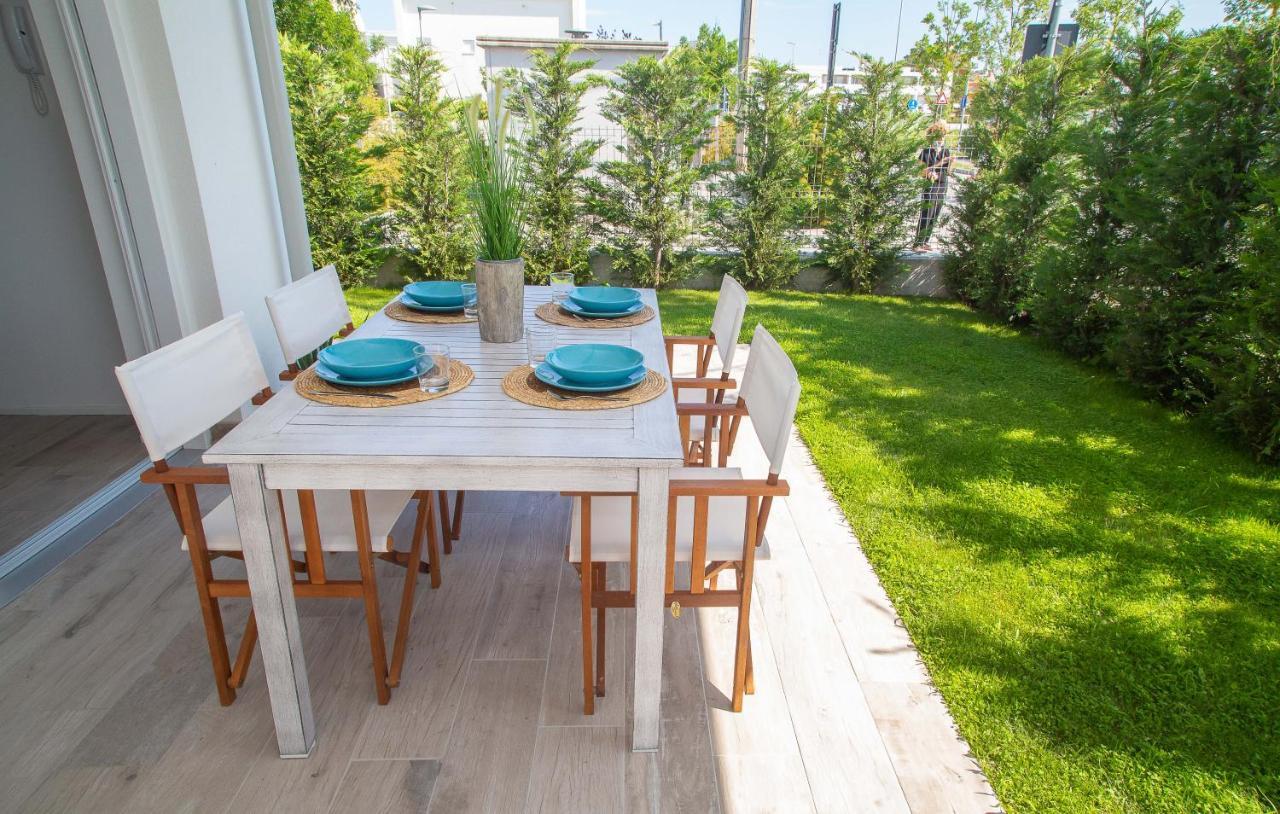 Marina Ponente Aparthotel Lido di Jesolo Eksteriør bilde